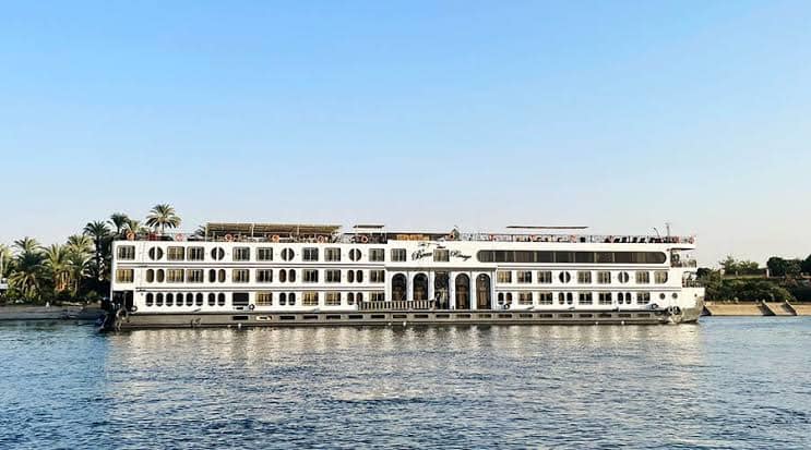5 *  Deluxe Nile River Cruise from Cairo include flights - 3 Nights 4 Days